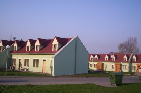 Revitalizace bytových domů vesničky soužití v Ostravě