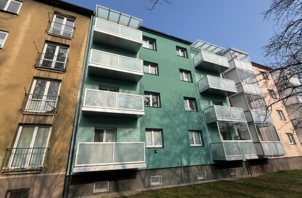 Výroba a montáž nových balkónů Krylovova 21 Ostrava