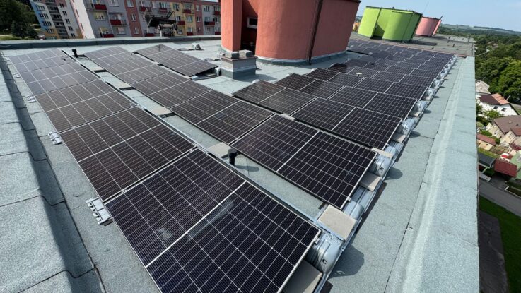 Fotovoltaické elektrárny pro bytové domy „na klíč“